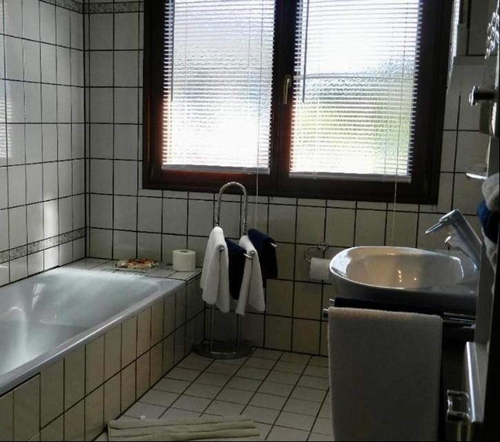 Miniappartement Zini Lindlar Exteriör bild