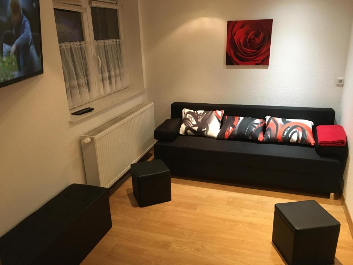 Miniappartement Zini Lindlar Exteriör bild
